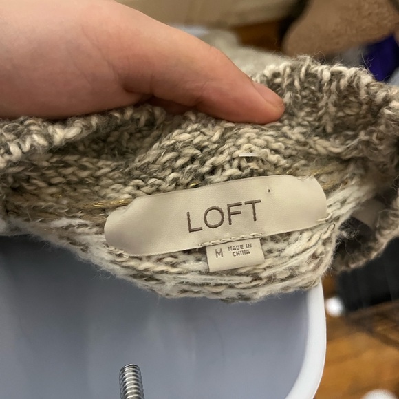 LOFT Women’s Cream and Brown Crewneck Sweater - Picture 2 of 2